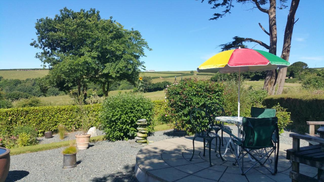 Bed and Breakfast Horsna Parc Retreat Saint Tudy Exterior foto